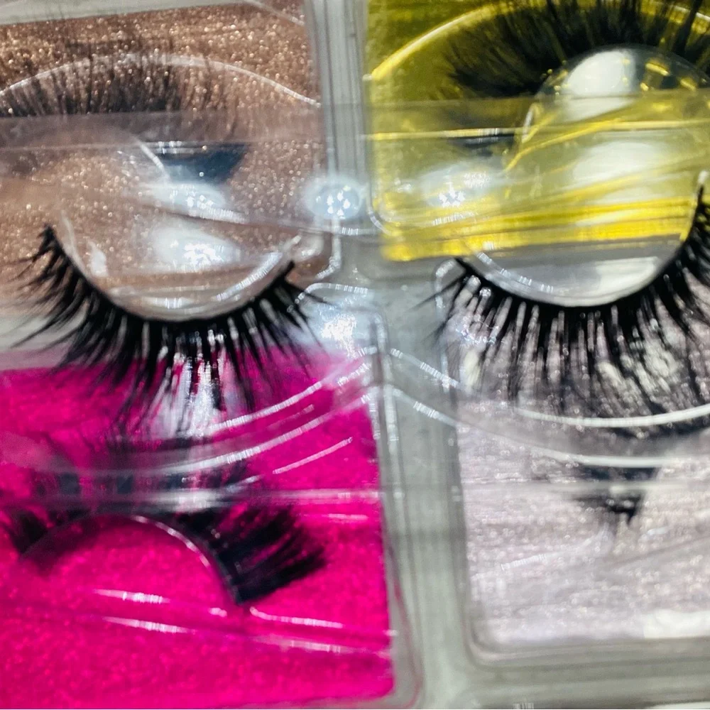 7pcs These eyelashes like cherry on top of your makeup look, adding a elegance.